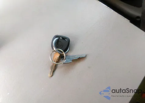 2006 Chevrolet Express G3500 from USA, damaged, VIN 1GCHG35U261156913